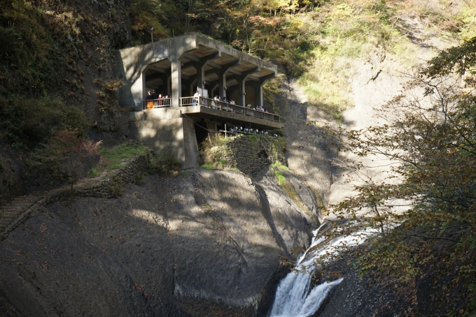 鉄道乗車記録の写真:旅の思い出(27)        「袋田の滝つり橋からの風景2」