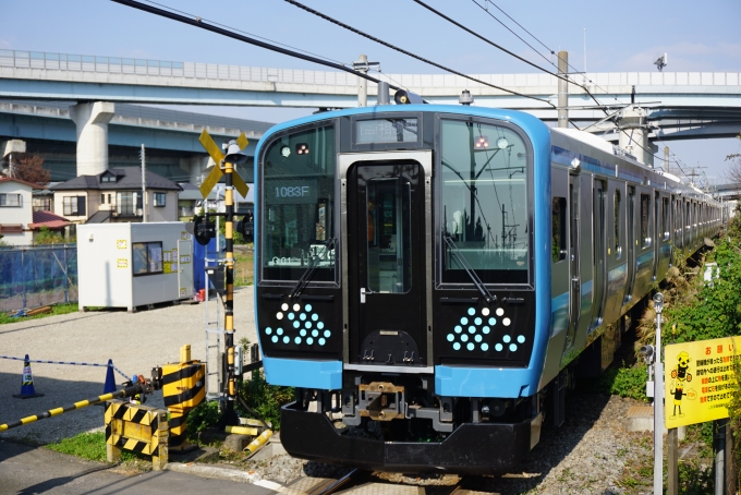 鉄道乗車記録の写真:乗車した列車(外観)(14)        「JR東日本 クハE130-501
降車後に撮影」