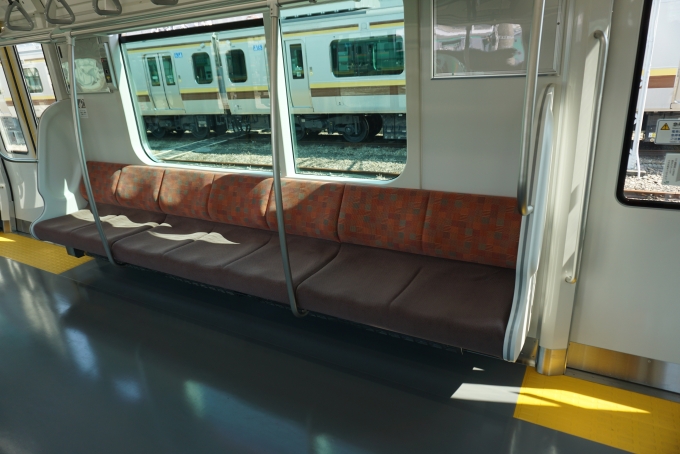 鉄道乗車記録の写真:旅の思い出(31)        「JR東日本 モハE131-606座席」