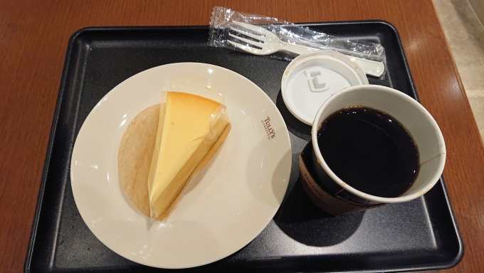 鉄道乗車記録の写真:旅の思い出(15)        「タリーズコーヒー東武宇都宮店のチーズケーキとホットコーヒー」