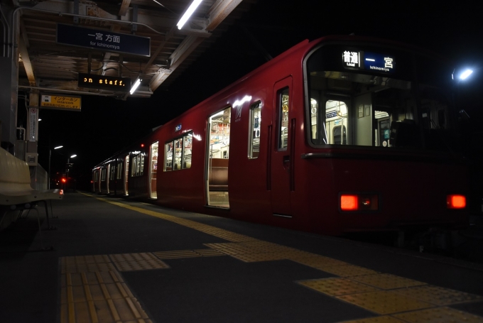 鉄道乗車記録の写真:乗車した列車(外観)(1)        「終点玉ノ井駅にて、乗って来た6800系を撮影です。」