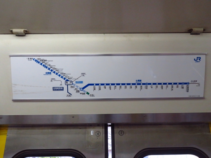 鉄道乗車記録の写真:車内設備、様子(1)          「石川県内の路線図です」