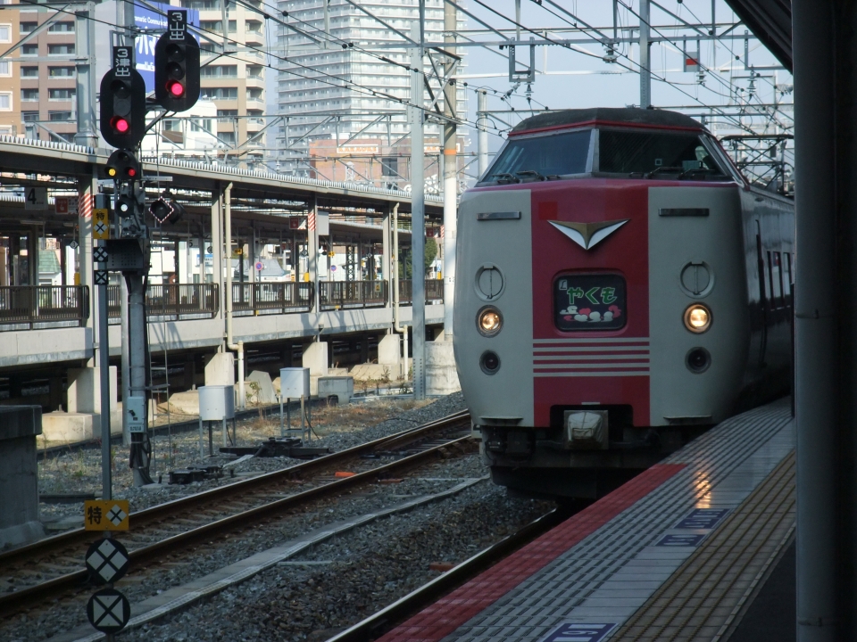 鉄道乗車記録「岡山駅から米子駅」乗車した列車(外観)の写真(1) by kinokuni 撮影日時:2014年01月01日