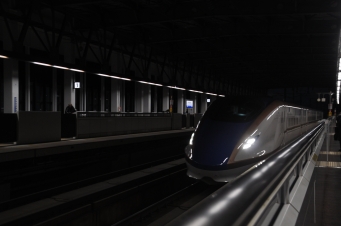 新高岡駅から金沢駅:鉄道乗車記録の写真