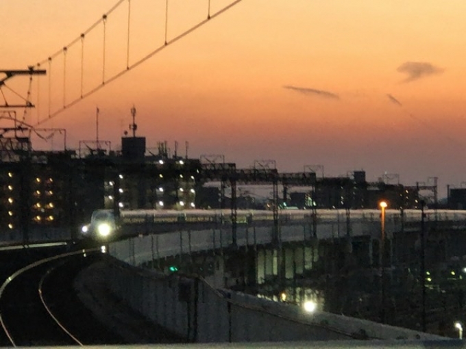 鉄道乗車記録の写真:乗車した列車(外観)(2)        「　岡山駅に到着するのぞみ号」