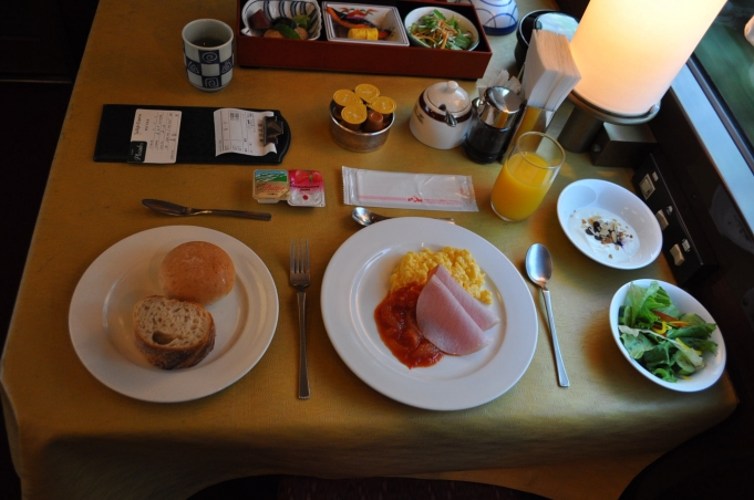 鉄道乗車記録の写真:駅弁・グルメ(5)     「　洋食朝食」