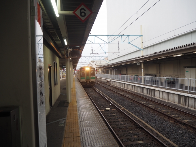 鉄道乗車記録の写真:乗車した列車(外観)(1)     「山形駅 ３番線」