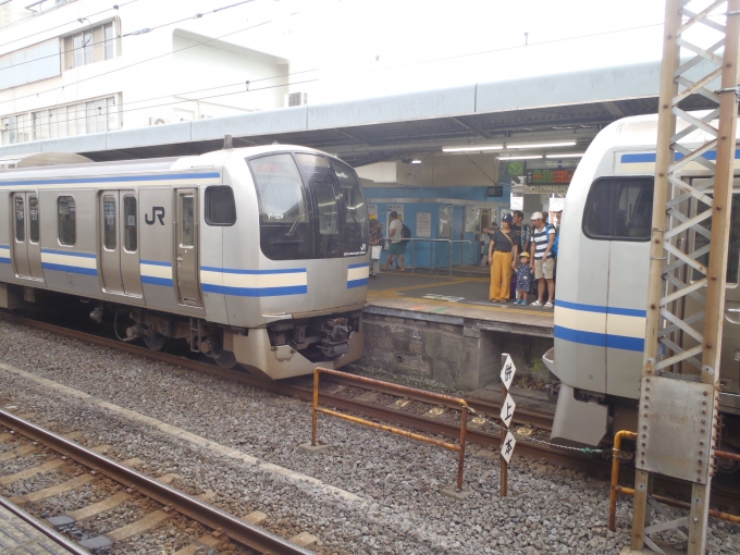 鉄道乗車記録の写真:駅舎・駅施設、様子(2)        「逗子駅の連結作業」