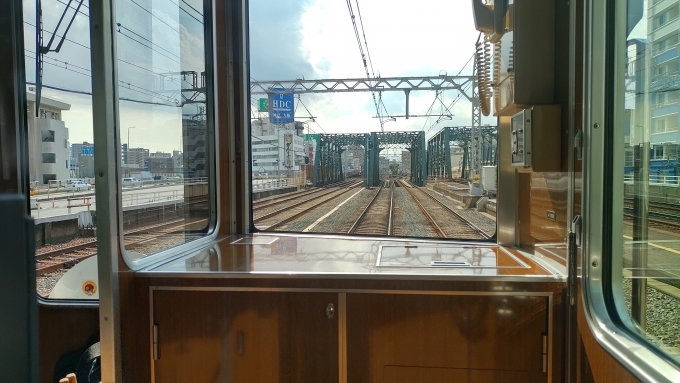鉄道乗車記録の写真:車窓・風景(3)        「一番前が空いていたので座りました、中津駅手前です。」