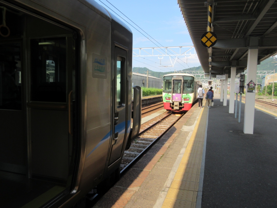 鉄道乗車記録「泊駅から富山駅」乗車した列車(外観)の写真(4) by いのぶた 撮影日時:2022年07月25日