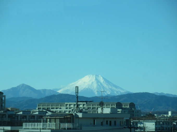 鉄道乗車記録の写真:車窓・風景(5)        「モノレールから富士山が見えました。」