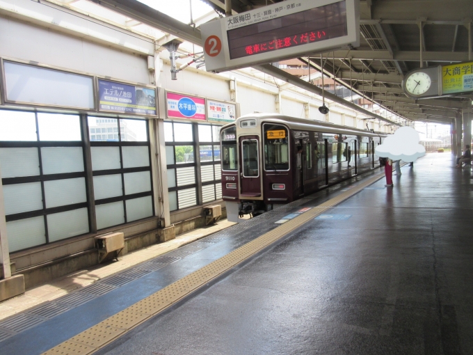 鉄道乗車記録の写真:乗車した列車(外観)(1)          「池田駅は久しぶりです、五月山に登った時以来なのでもう3年以上前ですね。」