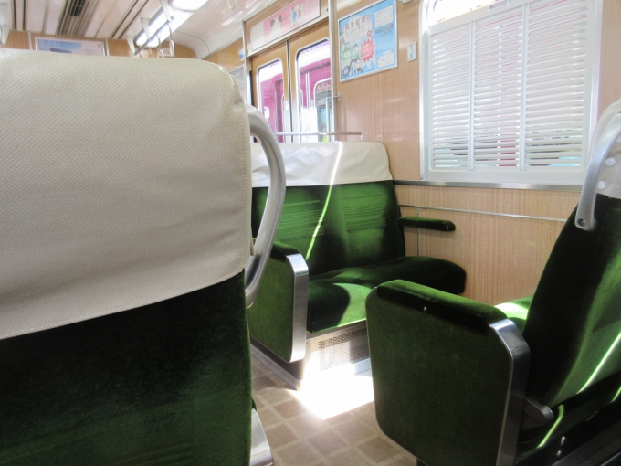 鉄道乗車記録の写真:車内設備、様子(6)        「宝塚本線ではもうこの車両しか残ってないと聞きました。ずっとこのままで改装されません様に、お願いします！」
