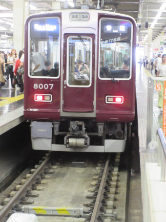 阪急電鉄 8007 (阪急8000系) 車両ガイド | レイルラボ(RailLab)