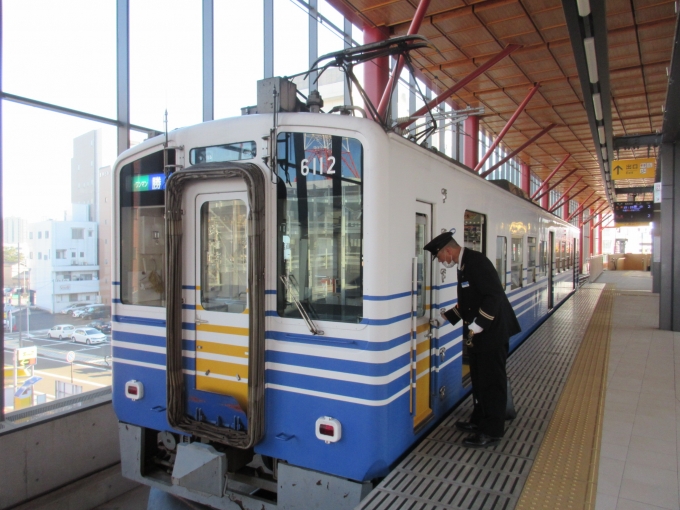 鉄道乗車記録の写真:乗車した列車(外観)(2)        「えちぜん鉄道　勝山駅行きの列車、1両ワンマンです。」