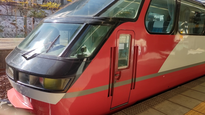 鉄道乗車記録の写真:乗車した列車(外観)(1)          「名鉄フリーきっぷは10時から16時まで特急列車(特別車)に乗ることができます。」
