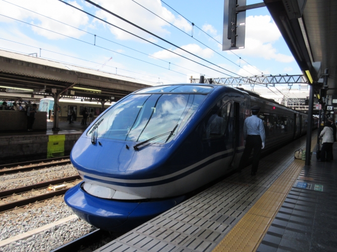 鉄道乗車記録の写真:列車・車両の様子(未乗車)(1)          「京都駅で「特急スーパーはくと」に遭遇しました。」
