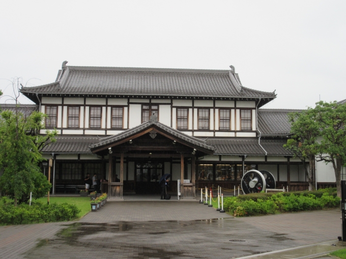 鉄道乗車記録の写真:旅の思い出(1)        「京都鉄道博物館の出口は「旧二条駅舎」だそうです。」