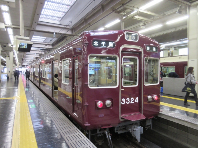 鉄道乗車記録の写真:乗車した列車(外観)(3)        「久しぶりの3000系、せっかくなので終点の大阪梅田駅まで乗車しました(大阪梅田駅では折り返しは出来ないので一度改札を出ました)」