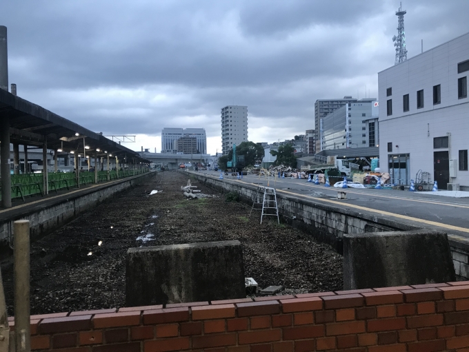 鉄道乗車記録の写真:駅舎・駅施設、様子(4)        「長崎駅旧ホーム跡地」