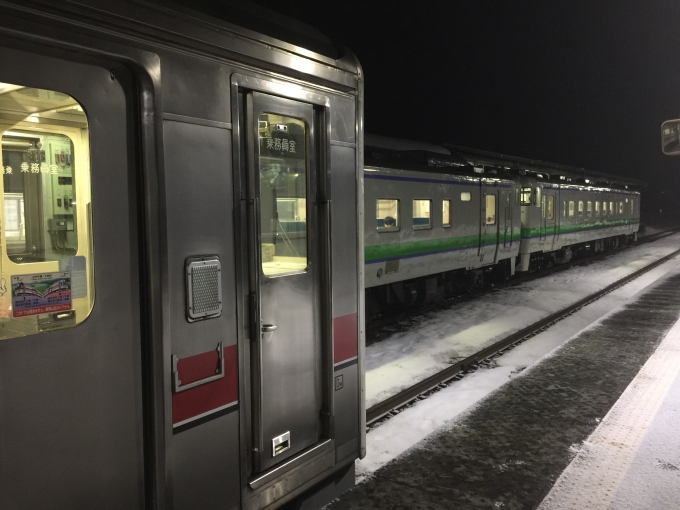 鉄道乗車記録の写真:乗車した列車(外観)(3)        「名寄で旭川行き最終334Dに接続。」
