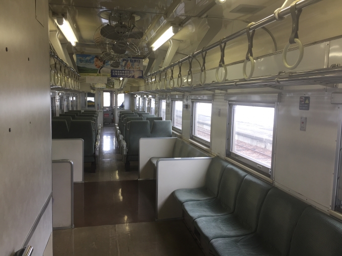 鉄道乗車記録の写真:列車・車両の様子(未乗車)(6)        「キハ54の車内。」