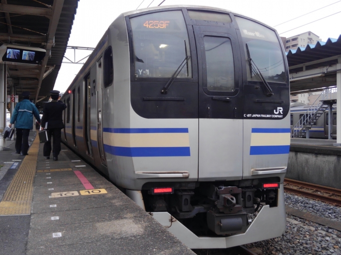 鉄道乗車記録の写真:乗車した列車(外観)(3)        「E235系導入に伴い引退が進んでいます。」