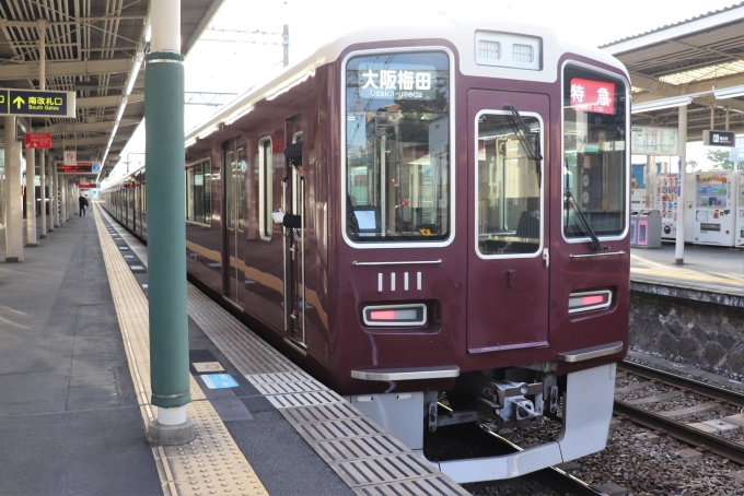 鉄道乗車記録の写真:乗車した列車(外観)(1)          「乗車した列車。
阪急1000系1011編成。」