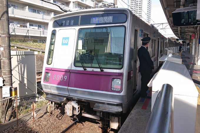 鉄道乗車記録の写真:乗車した列車(外観)(1)        「乗車した列車。
東京メトロ8000系8109編成。」