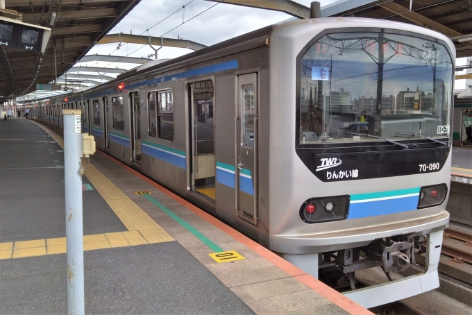 鉄道乗車記録の写真:乗車した列車(外観)(1)        「乗車した列車。
東京臨海高速鉄道70-000形Z9編成。」
