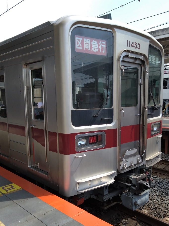 鉄道乗車記録の写真:乗車した列車(外観)(1)        「乗車した列車。
東武10050系11453編成。」