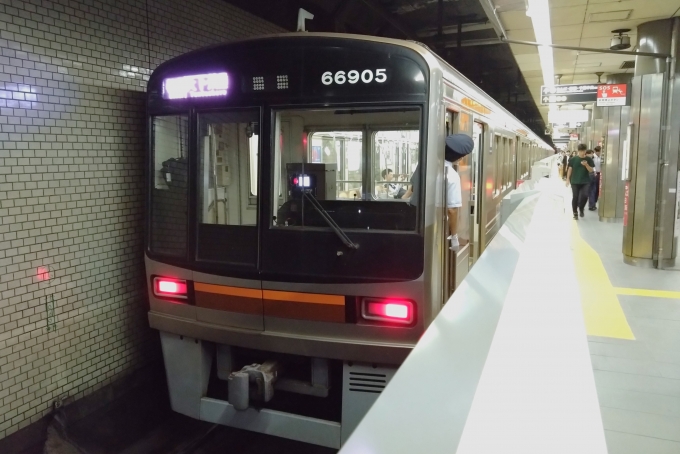 鉄道乗車記録の写真:乗車した列車(外観)(1)        「乗車した列車。
大阪メトロ66系66605編成。」
