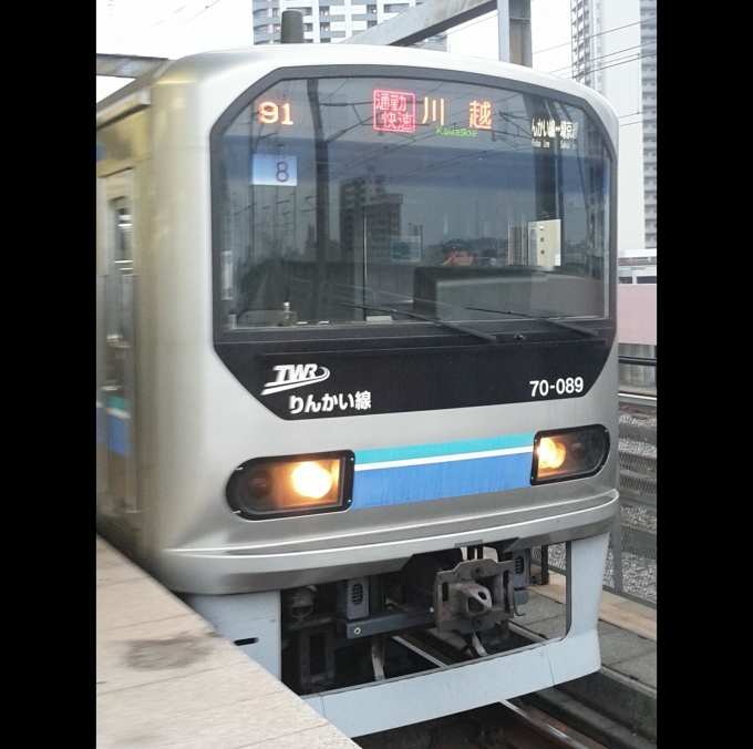 鉄道乗車記録の写真:乗車した列車(外観)(1)        「乗車した列車。
東京臨海高速鉄道70-000形Z8編成。」