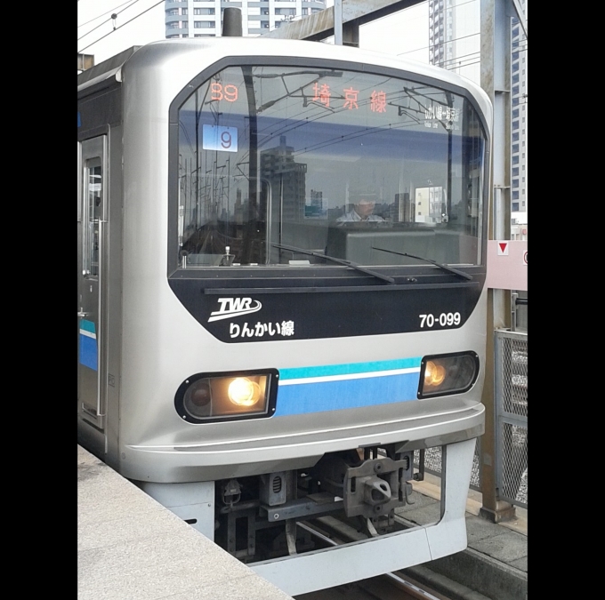 鉄道乗車記録の写真:乗車した列車(外観)(1)        「乗車した列車。
東京臨海高速鉄道70-000形Z9編成。
」