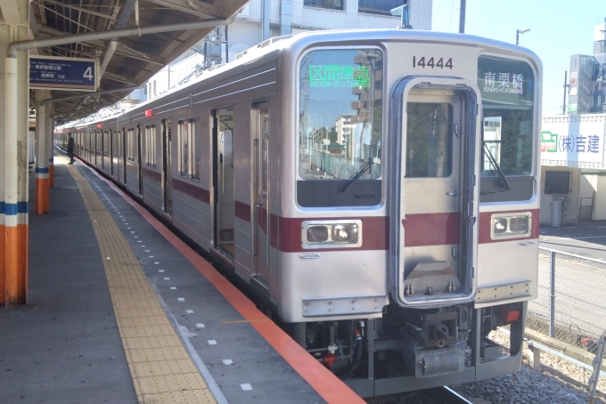 鉄道乗車記録の写真:乗車した列車(外観)(1)        「乗車した列車。
東武10030系11444編成。」