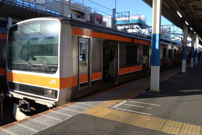 鉄道乗車記録の写真:乗車した列車(外観)(1)        「乗車した列車。
E231系0番台MU42編成。」