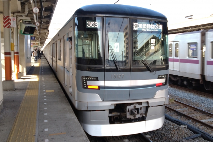 鉄道乗車記録の写真:乗車した列車(外観)(1)        「乗車した列車。
東京メトロ13000系13127編成。」