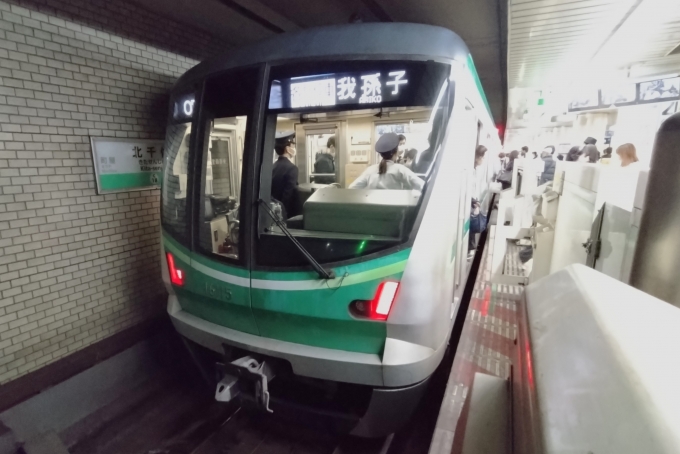 鉄道乗車記録の写真:乗車した列車(外観)(1)        「乗車した列車。
東京メトロ16000系16115編成。」