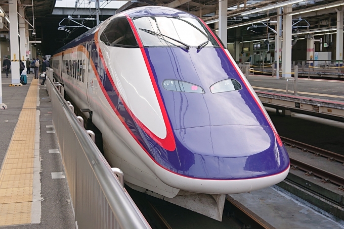 鉄道乗車記録の写真:乗車した列車(外観)(1)        「乗車した列車。
E3系2000番台L61編成。」