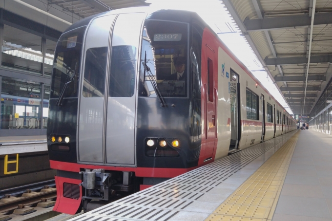 鉄道乗車記録の写真:乗車した列車(外観)(1)        「乗車した列車。
名鉄2200系2207編成。」