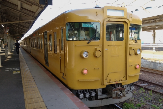 鉄道乗車記録の写真:乗車した列車(外観)(1)        「乗車した列車。
115系3000番台N-11編成。」