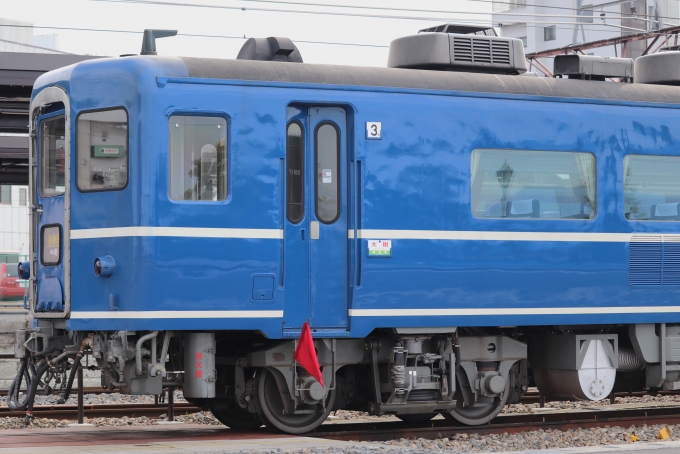 鉄道乗車記録の写真:乗車した列車(外観)(2)        「乗車した列車。
14系客車スハフ14-5。」