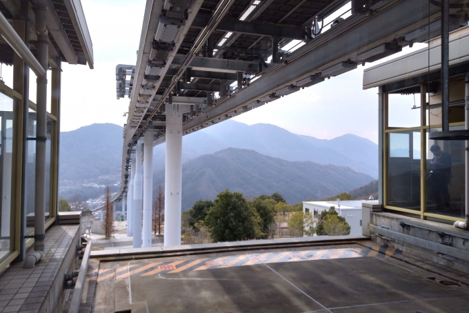 鉄道乗車記録の写真:車窓・風景(3)        「駅停車中も絶景です。」