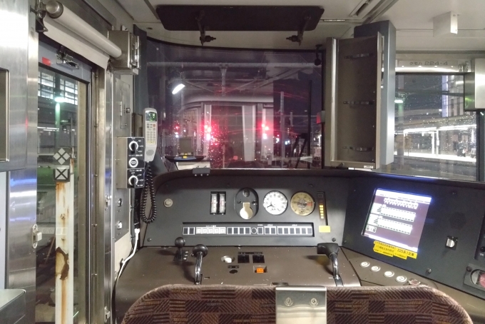 鉄道乗車記録の写真:車内設備、様子(4)        「運転台周り。」