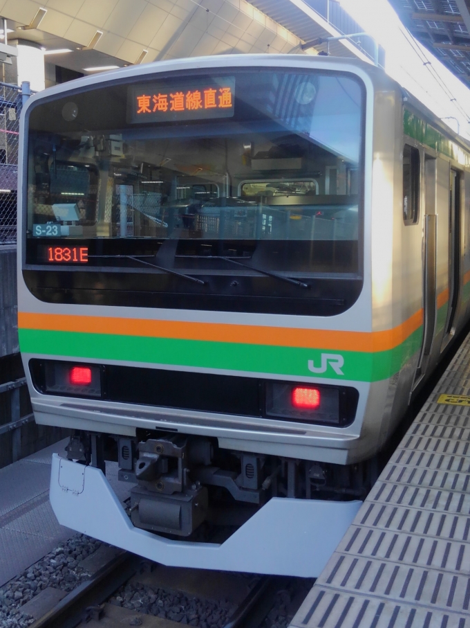鉄道乗車記録の写真:乗車した列車(外観)(1)        「乗車した列車。
E231系1000番台S-23編成。」