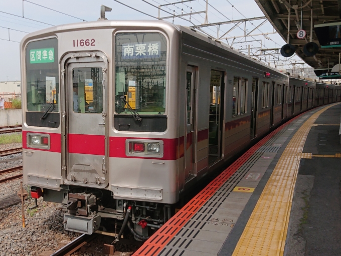 鉄道乗車記録の写真:乗車した列車(外観)(1)        「乗車した列車。
東武10030型11662編成。」