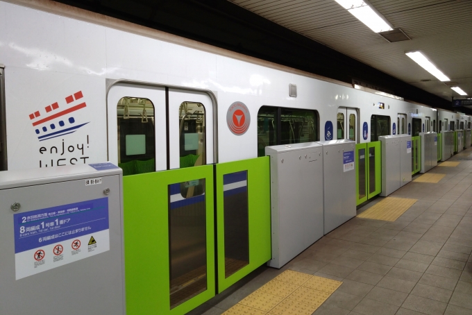 鉄道乗車記録の写真:列車・車両の様子(未乗車)(3)        「東急3020系に初乗車。」