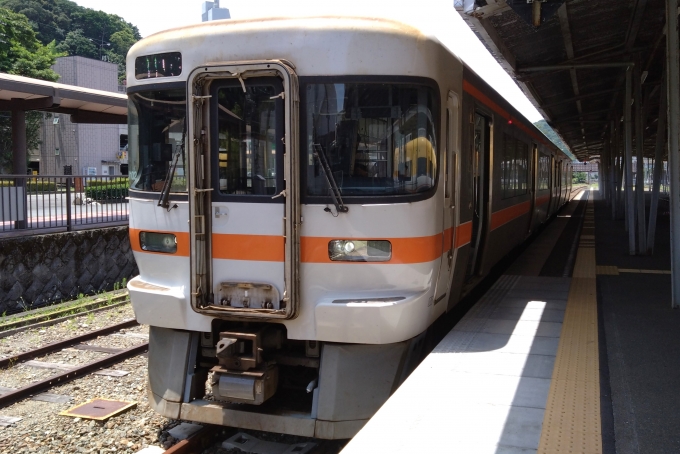 鉄道乗車記録の写真:乗車した列車(外観)(4)        「参宮線区間の乗車。」