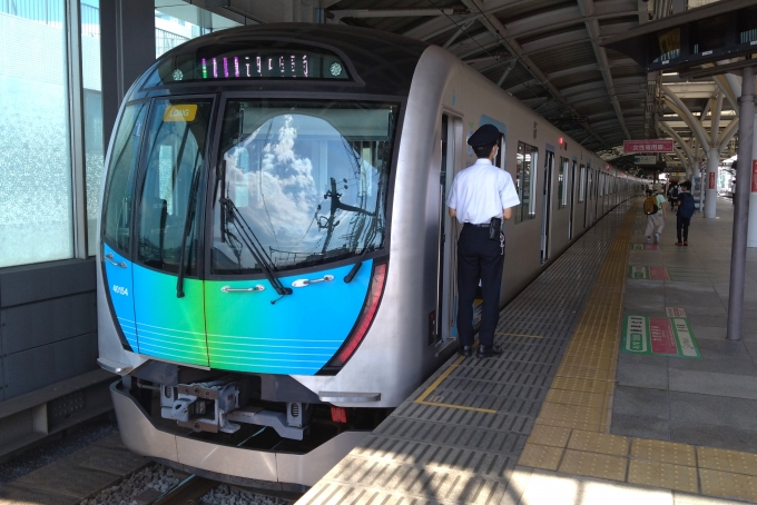 鉄道乗車記録の写真:乗車した列車(外観)(4)        「西武線内でFライナーに初乗車。」