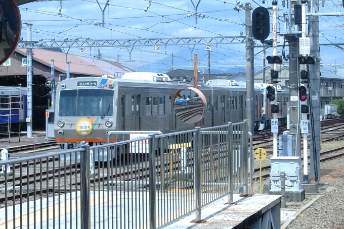 鉄道乗車記録の写真:車窓・風景(6)        「途中長沼駅ではラストランを終えたばかりの1000形を見ることができました。」